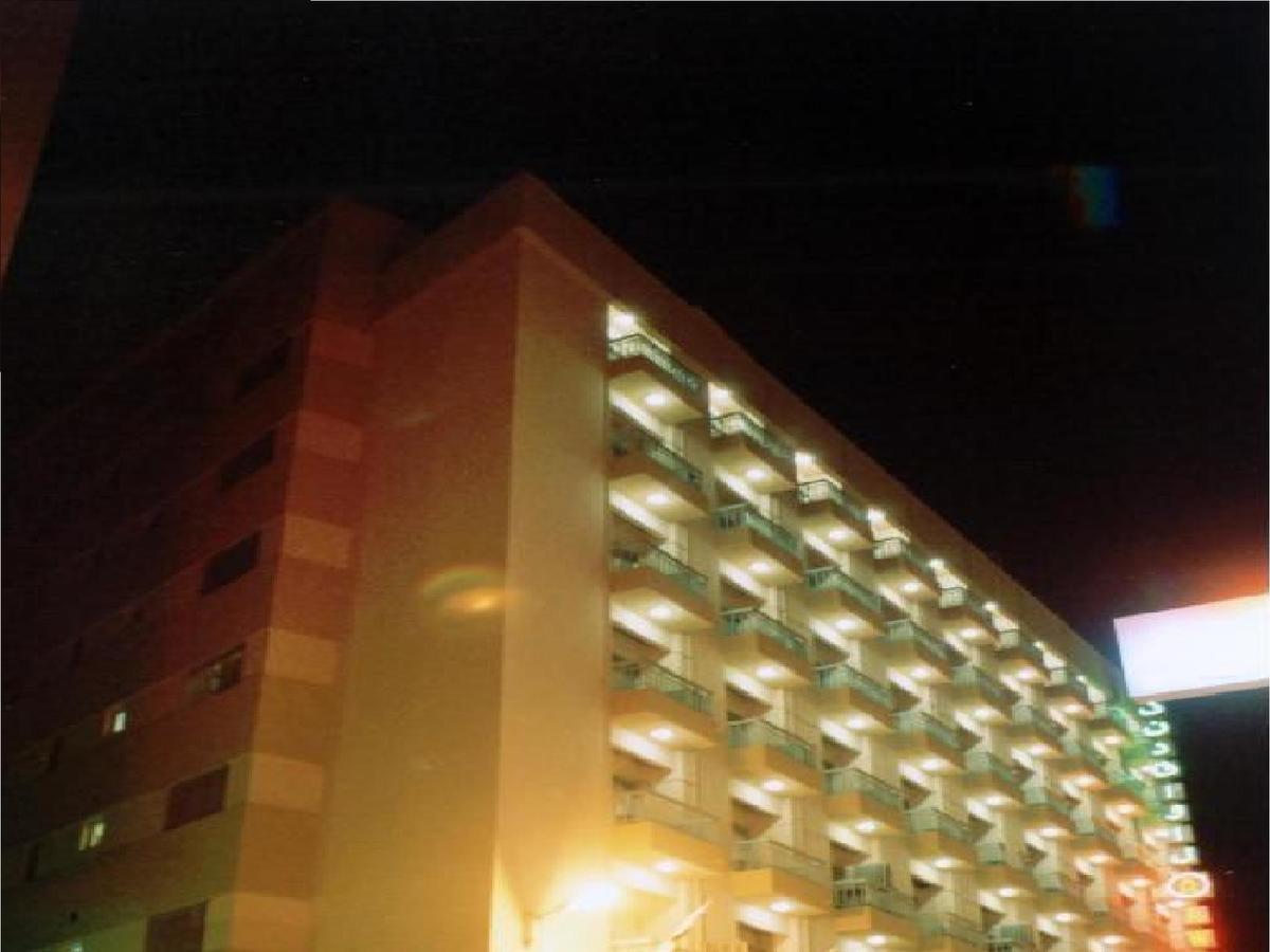 Awal Hotel Bahrain Манама Экстерьер фото